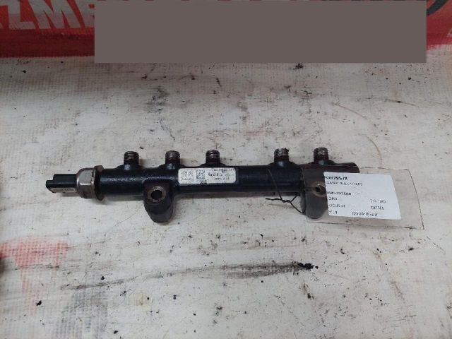 bontott FORD FOCUS III Közösnyomócső