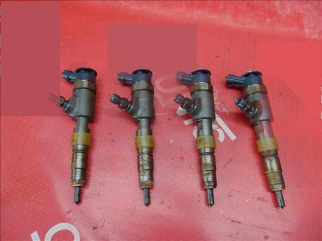 bontott FORD FOCUS III Porlasztó (1 db)