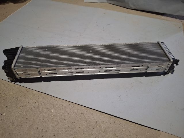 bontott FORD FOCUS III Vízhűtő Radiátor (Klímás)