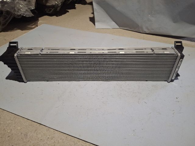 bontott FORD FOCUS III Vízhűtő Radiátor (Klímás)