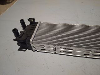 bontott FORD FOCUS III Vízhűtő Radiátor (Klímás)