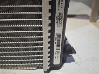 bontott FORD FOCUS III Vízhűtő Radiátor (Klímás)