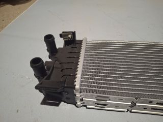 bontott FORD FOCUS III Vízhűtő Radiátor (Klímás)