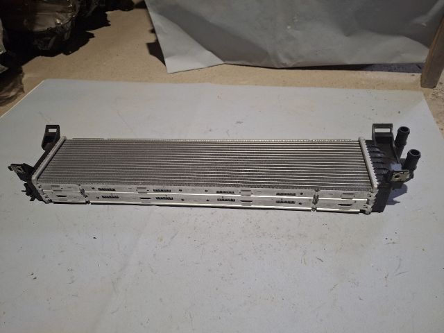 bontott FORD FOCUS III Vízhűtő Radiátor (Klímás)