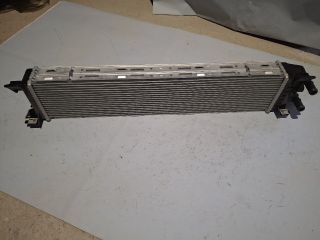 bontott FORD FOCUS III Vízhűtő Radiátor (Klímás)