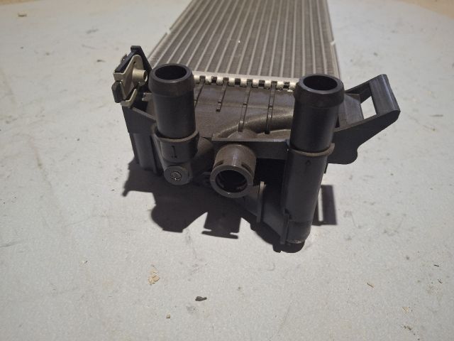 bontott FORD FOCUS III Vízhűtő Radiátor (Klímás)