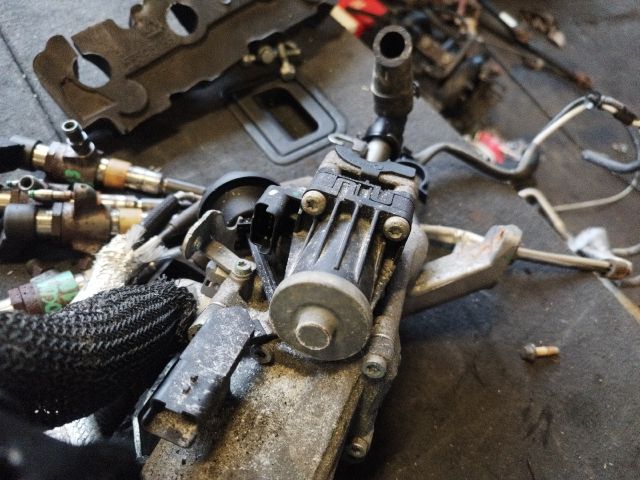 bontott FORD FOCUS III EGR / AGR Szelep