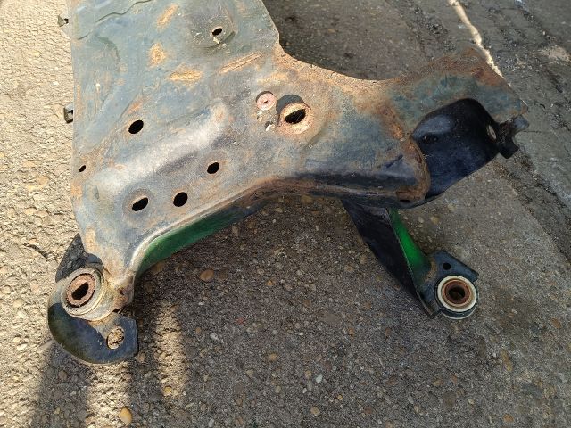 bontott FORD FOCUS III Első Bölcső