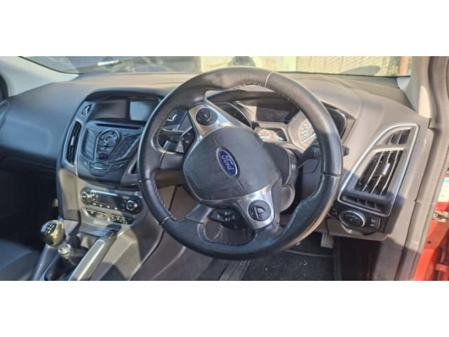 bontott FORD FOCUS III Fojtószelep (Elektromos)