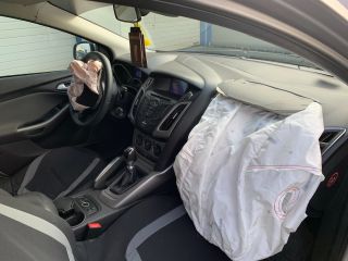 bontott FORD FOCUS III Fojtószelep (Elektromos)