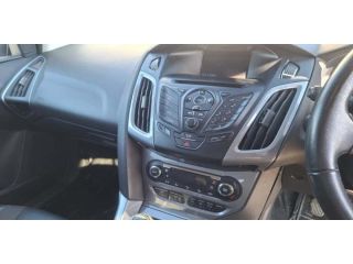 bontott FORD FOCUS III Fojtószelep (Elektromos)