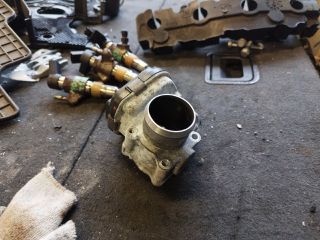 bontott FORD FOCUS III Fojtószelep (Elektromos)