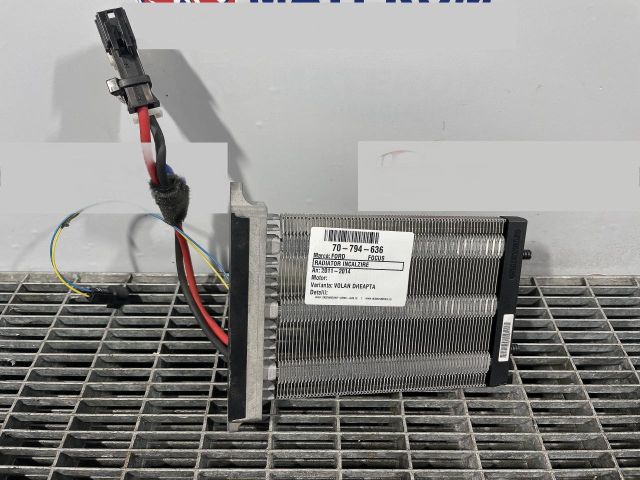 bontott FORD FOCUS III Fűtőradiátor