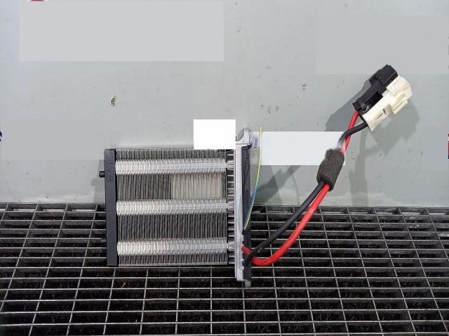 bontott FORD FOCUS III Fűtőradiátor