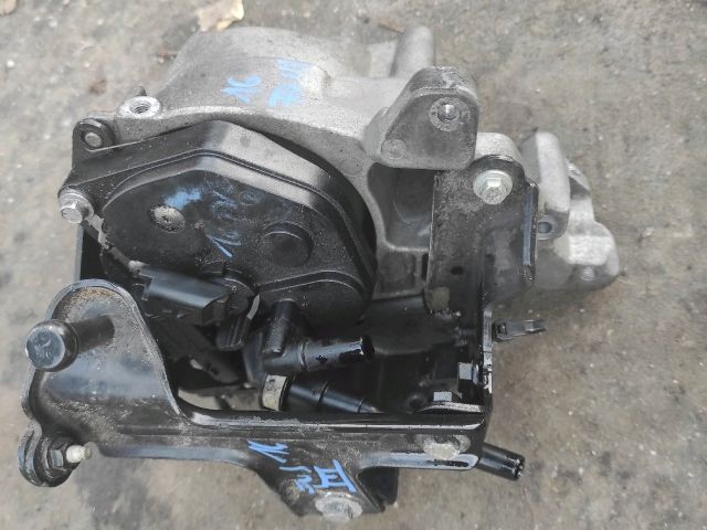 bontott FORD FOCUS III Gázolajszűrő Ház