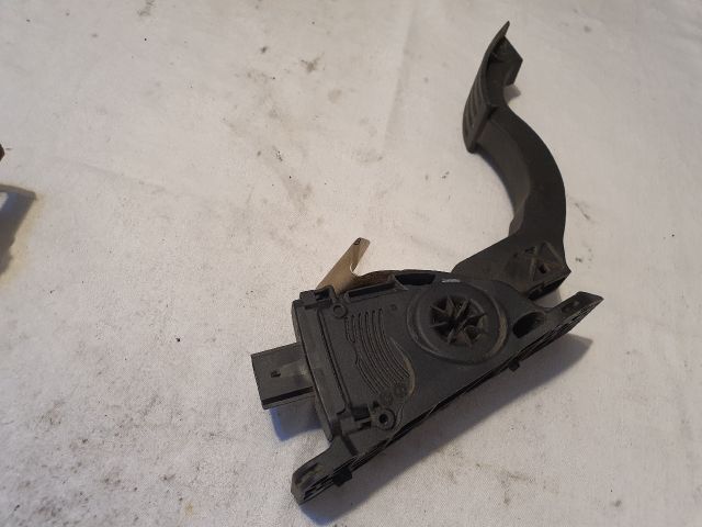 bontott FORD FOCUS III Gázpedál (Elektromos)