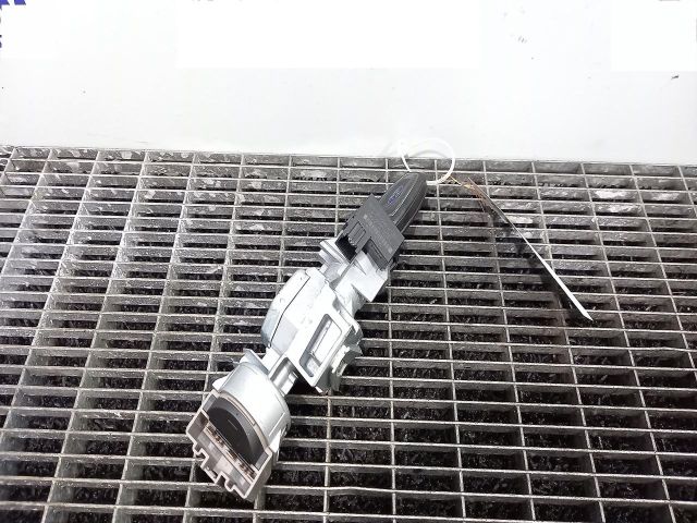 bontott FORD FOCUS III Gyújtáskapcsoló