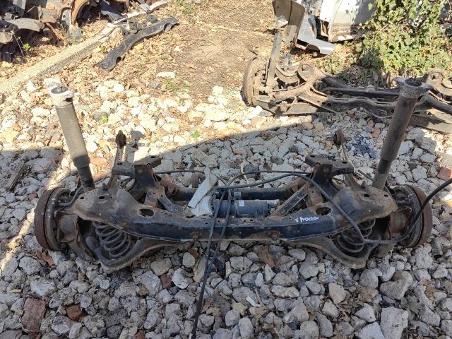 bontott FORD FOCUS III Hátsó Híd (Dobfékes)