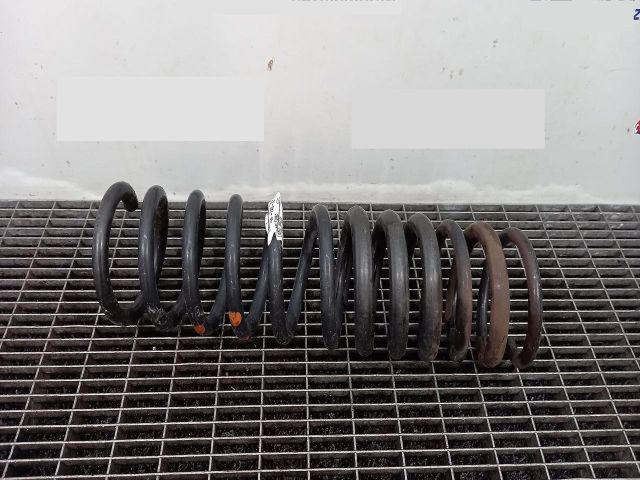 bontott FORD FOCUS III Hátsó Rugó