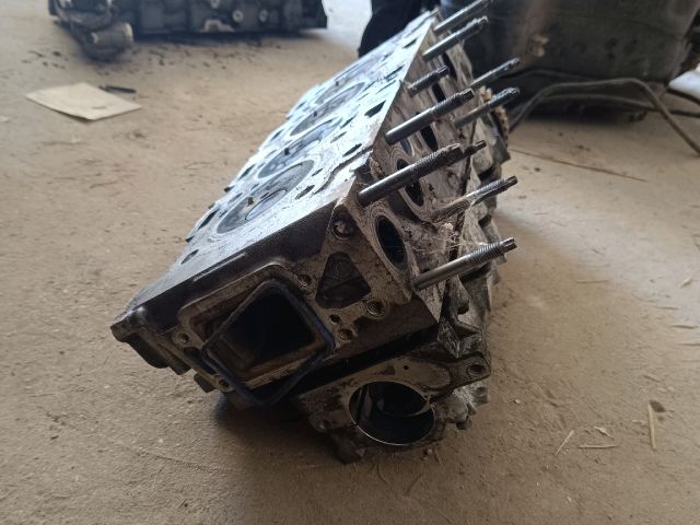 bontott FORD FOCUS III Hengerfej