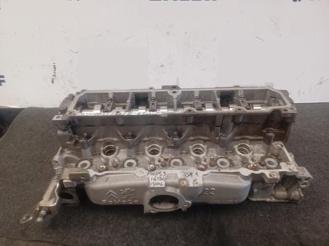 bontott FORD FOCUS III Hengerfej