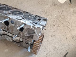 bontott FORD FOCUS III Hengerfej