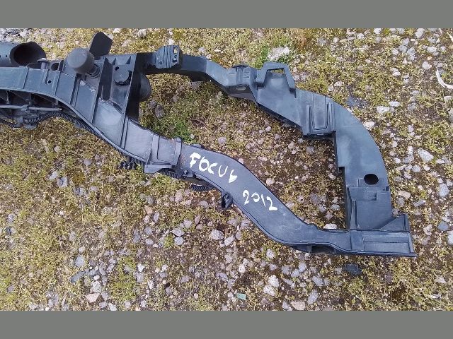 bontott FORD FOCUS III Homlokfal (Üres lemez)