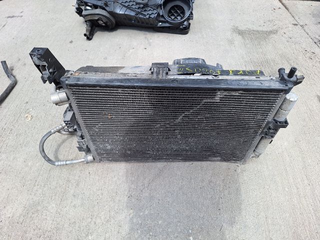 bontott FORD FOCUS III Hűtő Ventilátor(ok), Radiátor(ok) Szett