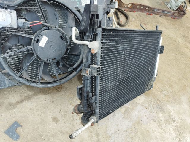 bontott FORD FOCUS III Hűtő Ventilátor(ok), Radiátor(ok) Szett