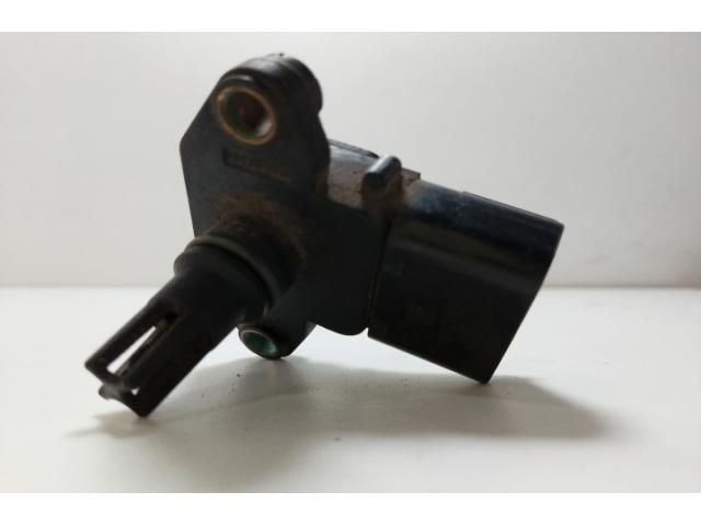 bontott FORD FOCUS III Jeladó (Magában)