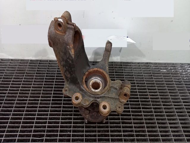 bontott FORD FOCUS III Jobb első Csonkállvány