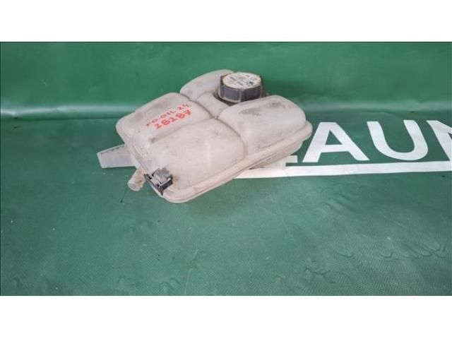 bontott FORD FOCUS III Kiegyenlítő Tartály