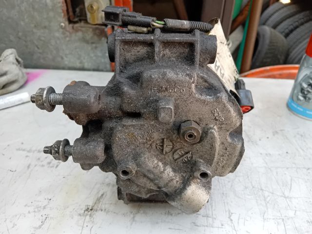 bontott FORD FOCUS III Klímakompresszor