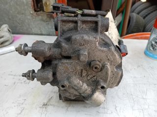 bontott FORD FOCUS III Klímakompresszor