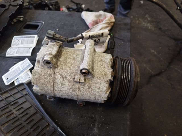 bontott FORD FOCUS III Klímakompresszor
