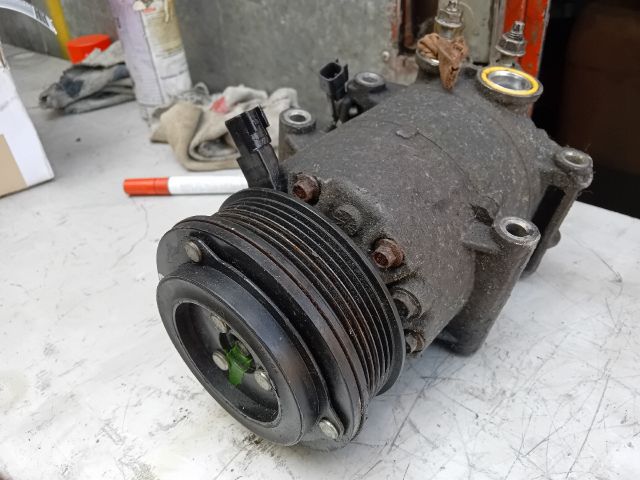 bontott FORD FOCUS III Klímakompresszor