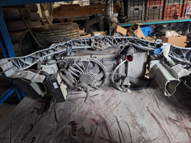 bontott FORD FOCUS III Komplett Homlokfal (Részeivel)