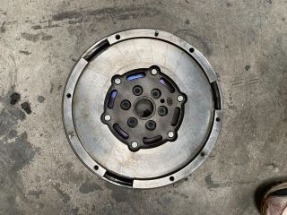 bontott FORD FOCUS III Kuplung Szett Lendkerékkel