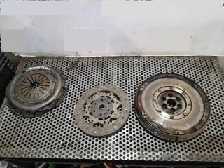 bontott FORD FOCUS III Kuplung Szett (Szerkezet, Tárcsa)