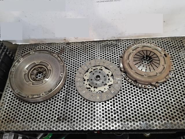 bontott FORD FOCUS III Kuplung Szett (Szerkezet, Tárcsa)