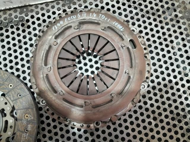 bontott FORD FOCUS III Kuplung Szett (Szerkezet, Tárcsa)