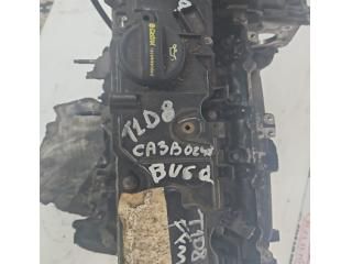 bontott FORD FOCUS III Motor (Fűzött blokk hengerfejjel)