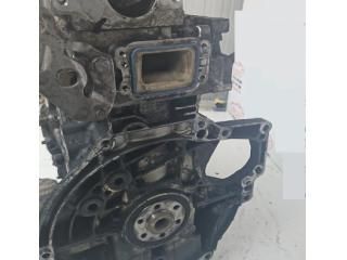 bontott FORD FOCUS III Motor (Fűzött blokk hengerfejjel)