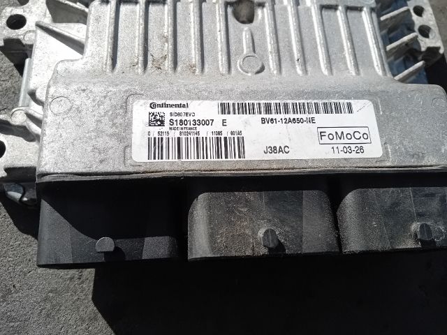 bontott FORD FOCUS III Motorvezérlő