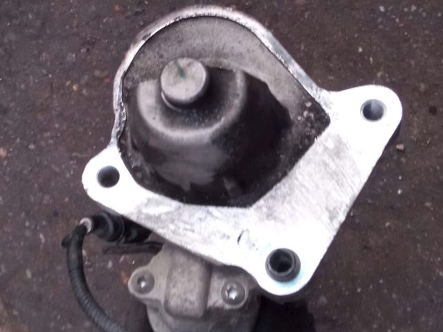 bontott FORD FOCUS III Önindító