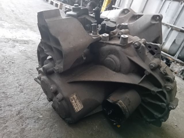 bontott FORD FOCUS III Váltó (Mechanikus)