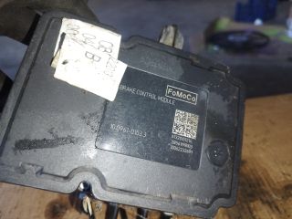 bontott FORD FOCUS III ABS Kocka