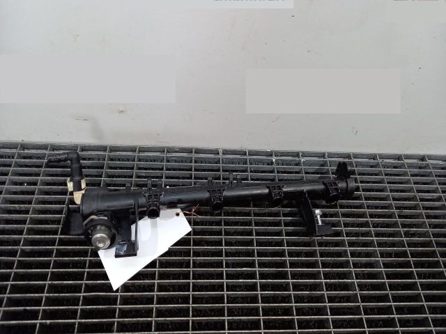 bontott FORD FOCUS III Közösnyomócső