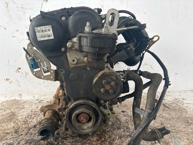 bontott FORD FOCUS III Motor (Fűzött blokk hengerfejjel)
