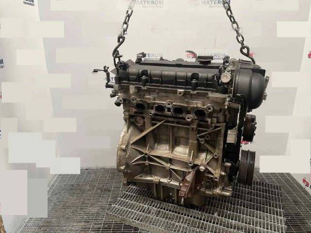 bontott FORD FOCUS III Motor (Fűzött blokk hengerfejjel)